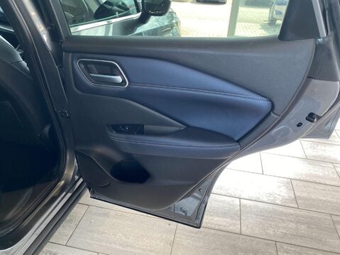 Nissan Qashqai 1.3 DIG-T MHEV Tekna XTRON Euro 6 (s/s) 5dr 13