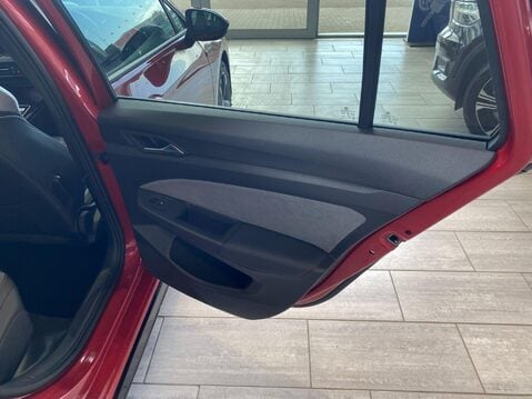 Volkswagen Golf 2.0 TDI R-Line DSG Euro 6 (s/s) 5dr 14