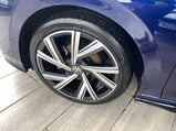 Volkswagen Golf 1.5 eTSI MHEV R-Line DSG Euro 6 (s/s) 5dr 9