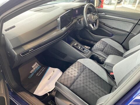Volkswagen Golf 1.5 eTSI MHEV R-Line DSG Euro 6 (s/s) 5dr 17