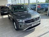 Volkswagen T-Roc 1.5 TSI Life DSG Euro 6 (s/s) 5dr 3