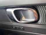 Volvo XC40 1.5h T5 Twin Engine Recharge 10.7kWh R-Design Pro Auto Euro 6 (s/s) 5dr 33