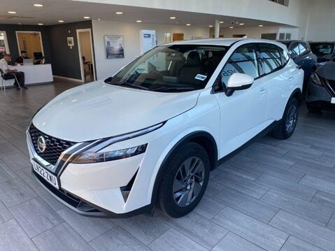 Nissan Qashqai 1.3 DIG-T MHEV Acenta Premium XTRON Euro 6 (s/s) 5dr 1