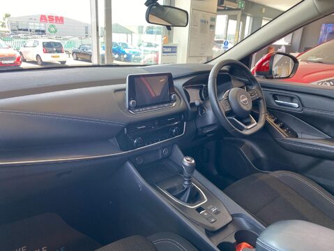 Nissan Qashqai 1.3 DIG-T MHEV Acenta Premium Euro 6 (s/s) 5dr 16