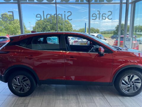 Nissan Qashqai 1.3 DIG-T MHEV Acenta Premium Euro 6 (s/s) 5dr 6