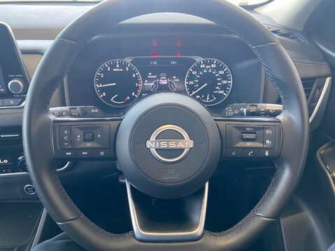 Nissan Qashqai 1.3 DIG-T MHEV Acenta Premium Euro 6 (s/s) 5dr 23
