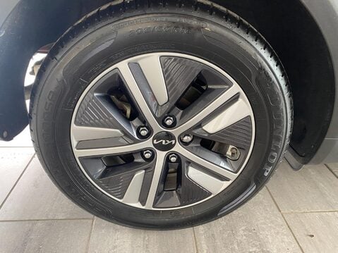 Kia Niro 1.6 GDi 2 DCT Euro 6 (s/s) 5dr 4