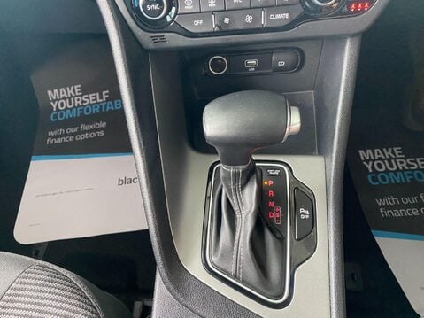 Kia Niro 1.6 GDi 2 DCT Euro 6 (s/s) 5dr 28
