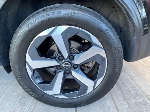 Nissan Qashqai 1.3 DIG-T MHEV N-Connecta XTRON Euro 6 (s/s) 5dr 12