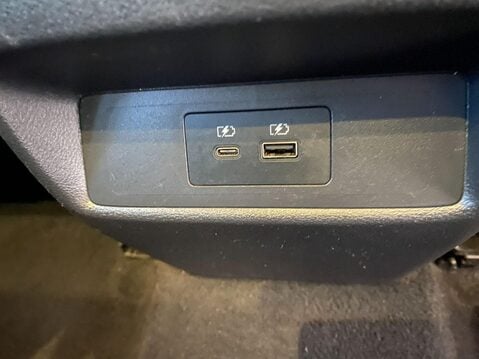 Nissan Qashqai 1.3 DIG-T MHEV N-Connecta XTRON Euro 6 (s/s) 5dr 18