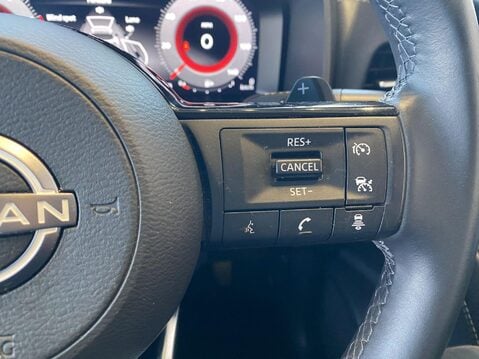 Nissan Qashqai 1.3 DIG-T MHEV N-Connecta XTRON Euro 6 (s/s) 5dr 25