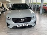 Volvo XC40 2.0 B3 MHEV Plus DCT Auto Euro 6 (s/s) 5dr 2