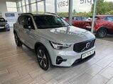 Volvo XC40 2.0 B3 MHEV Plus DCT Auto Euro 6 (s/s) 5dr 3