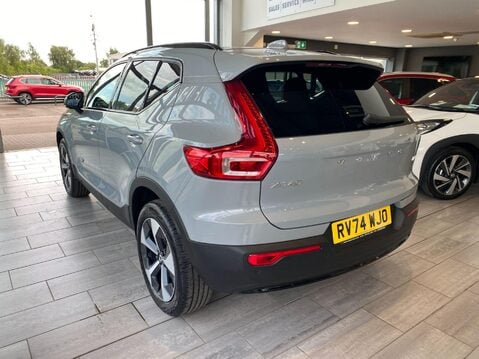 Volvo XC40 2.0 B3 MHEV Plus DCT Auto Euro 6 (s/s) 5dr 7