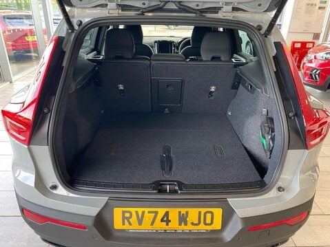Volvo XC40 2.0 B3 MHEV Plus DCT Auto Euro 6 (s/s) 5dr 15