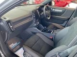 Volvo XC40 2.0 B3 MHEV Plus DCT Auto Euro 6 (s/s) 5dr 19