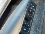 Volvo XC40 2.0 B3 MHEV Plus DCT Auto Euro 6 (s/s) 5dr 20