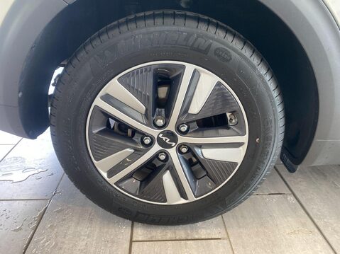 Kia Niro 1.6 GDi 2 DCT Euro 6 (s/s) 5dr 5