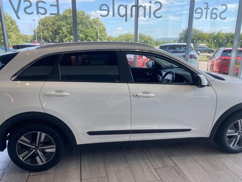 Kia Niro 1.6 GDi 2 DCT Euro 6 (s/s) 5dr 7