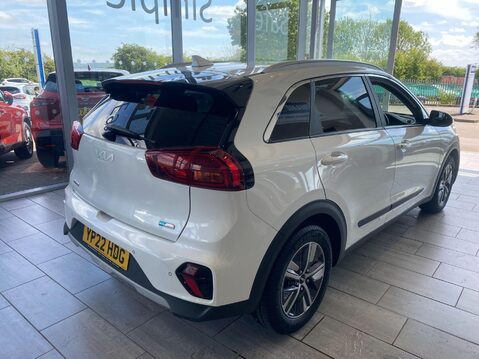 Kia Niro 1.6 GDi 2 DCT Euro 6 (s/s) 5dr 8