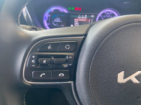 Kia Niro 1.6 GDi 2 DCT Euro 6 (s/s) 5dr 24