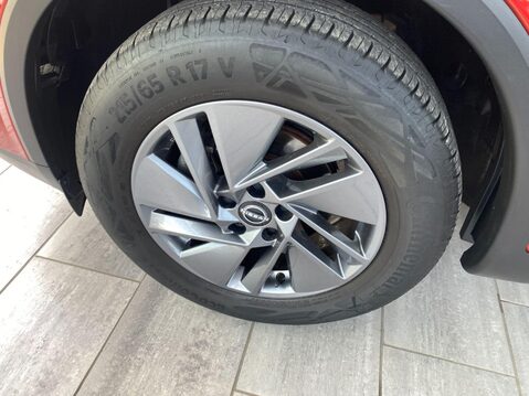 Nissan Qashqai 1.3 DIG-T MHEV Acenta Premium XTRON Euro 6 (s/s) 5dr 8