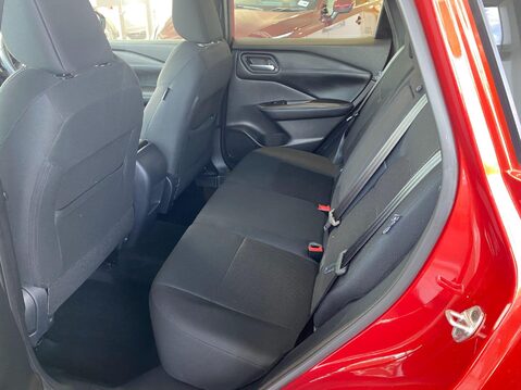 Nissan Qashqai 1.3 DIG-T MHEV Acenta Premium XTRON Euro 6 (s/s) 5dr 16