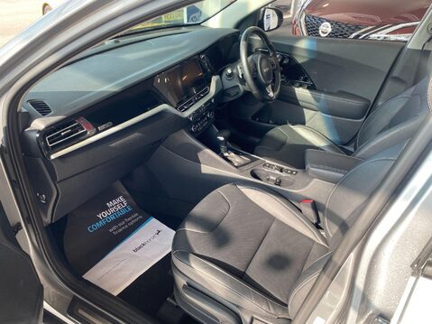 Kia Niro 1.6 GDi 3 DCT Euro 6 (s/s) 5dr 17