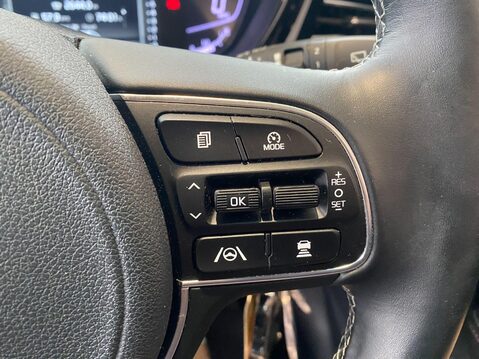 Kia Niro 1.6 GDi 3 DCT Euro 6 (s/s) 5dr 23
