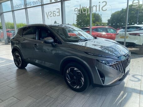 Nissan Qashqai 1.3 DIG-T MHEV N-Connecta XTRON Euro 6 (s/s) 5dr