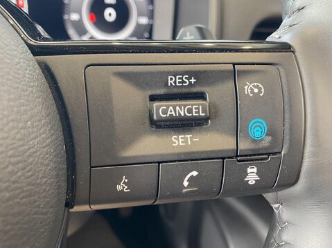 Nissan Qashqai 1.3 DIG-T MHEV N-Connecta XTRON Euro 6 (s/s) 5dr 20