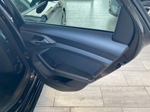 Audi A1 1.0 TFSI 30 S line Sportback Euro 6 (s/s) 5dr 13