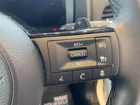 Nissan Qashqai 1.3 DIG-T MHEV N-Connecta XTRON Euro 6 (s/s) 5dr 25