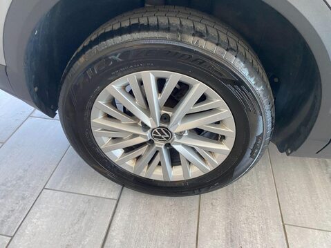 Volkswagen T-Roc 1.5 TSI Life DSG Euro 6 (s/s) 5dr 11