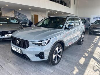 Volvo XC40 2.0 B4 MHEV Plus DCT Auto Euro 6 (s/s) 5dr