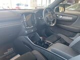Volvo XC40 2.0 B4 MHEV Plus DCT Auto Euro 6 (s/s) 5dr 17