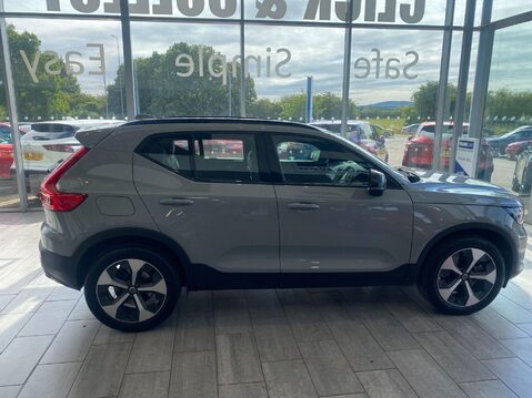 Volvo XC40 2.0 B3 MHEV Plus DCT Auto Euro 6 (s/s) 5dr 4