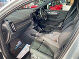 Volvo XC40 2.0 B3 MHEV Plus DCT Auto Euro 6 (s/s) 5dr 20