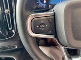 Volvo XC40 2.0 B3 MHEV Plus DCT Auto Euro 6 (s/s) 5dr 27