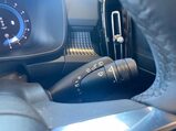Volvo XC40 2.0 B3 MHEV Plus DCT Auto Euro 6 (s/s) 5dr 27
