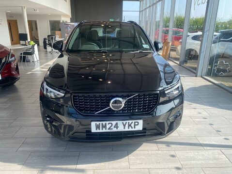 Volvo XC40 2.0 B3 MHEV Plus DCT Auto Euro 6 (s/s) 5dr 2