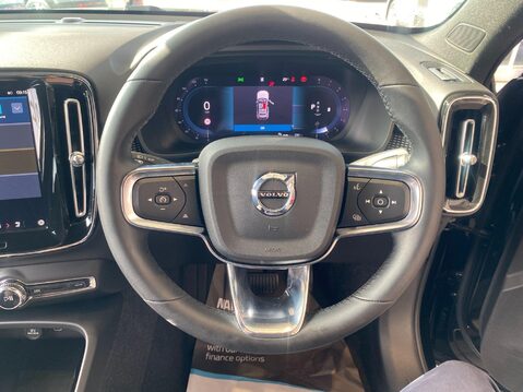 Volvo XC40 2.0 B3 MHEV Plus DCT Auto Euro 6 (s/s) 5dr 22