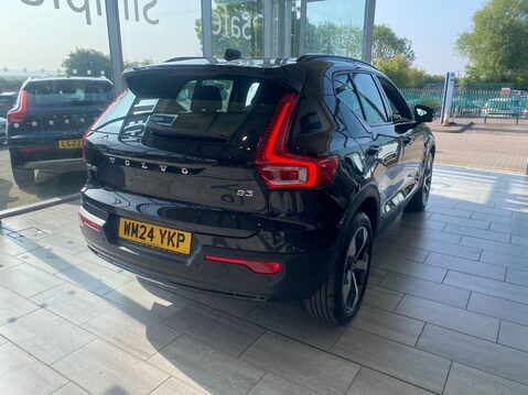 Volvo XC40 2.0 B3 MHEV Plus DCT Auto Euro 6 (s/s) 5dr 4