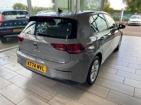 Volkswagen Golf 1.5 TSI Life Euro 6 (s/s) 5dr 4