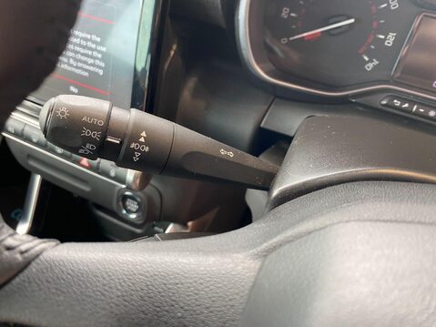 Citroen C3 Aircross 1.2 PureTech MAX Euro 6 (s/s) 5dr 23
