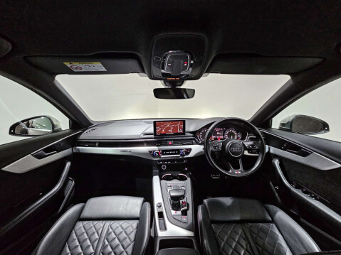 Audi A4 3.0 S4 TFSI Quattro Auto 4WD 4dr 6