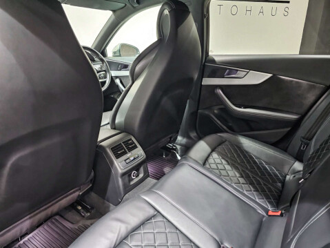 Audi A4 3.0 S4 TFSI Quattro Auto 4WD 4dr 30