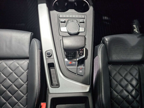 Audi A4 3.0 S4 TFSI Quattro Auto 4WD 4dr 41