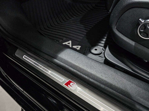 Audi A4 3.0 S4 TFSI Quattro Auto 4WD 4dr 40