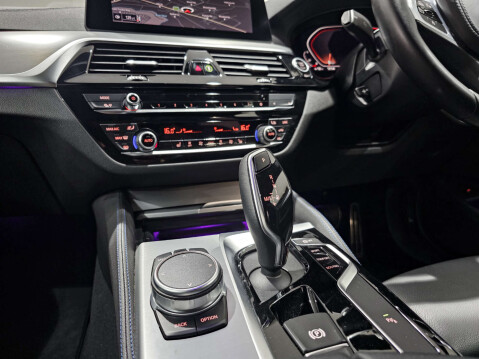 BMW 5 Series 3.0 530D M Sport Auto 4dr 37